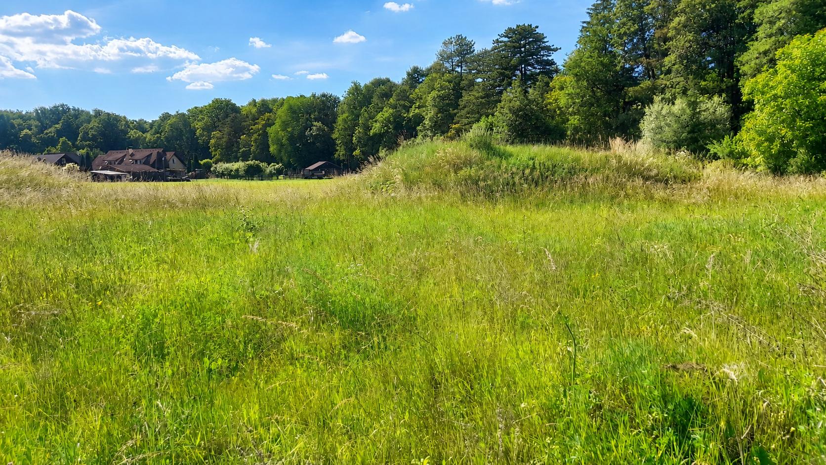 TARGETreal | Slnečný rohový stavebný pozemok 1 286 m² v Mošovciach