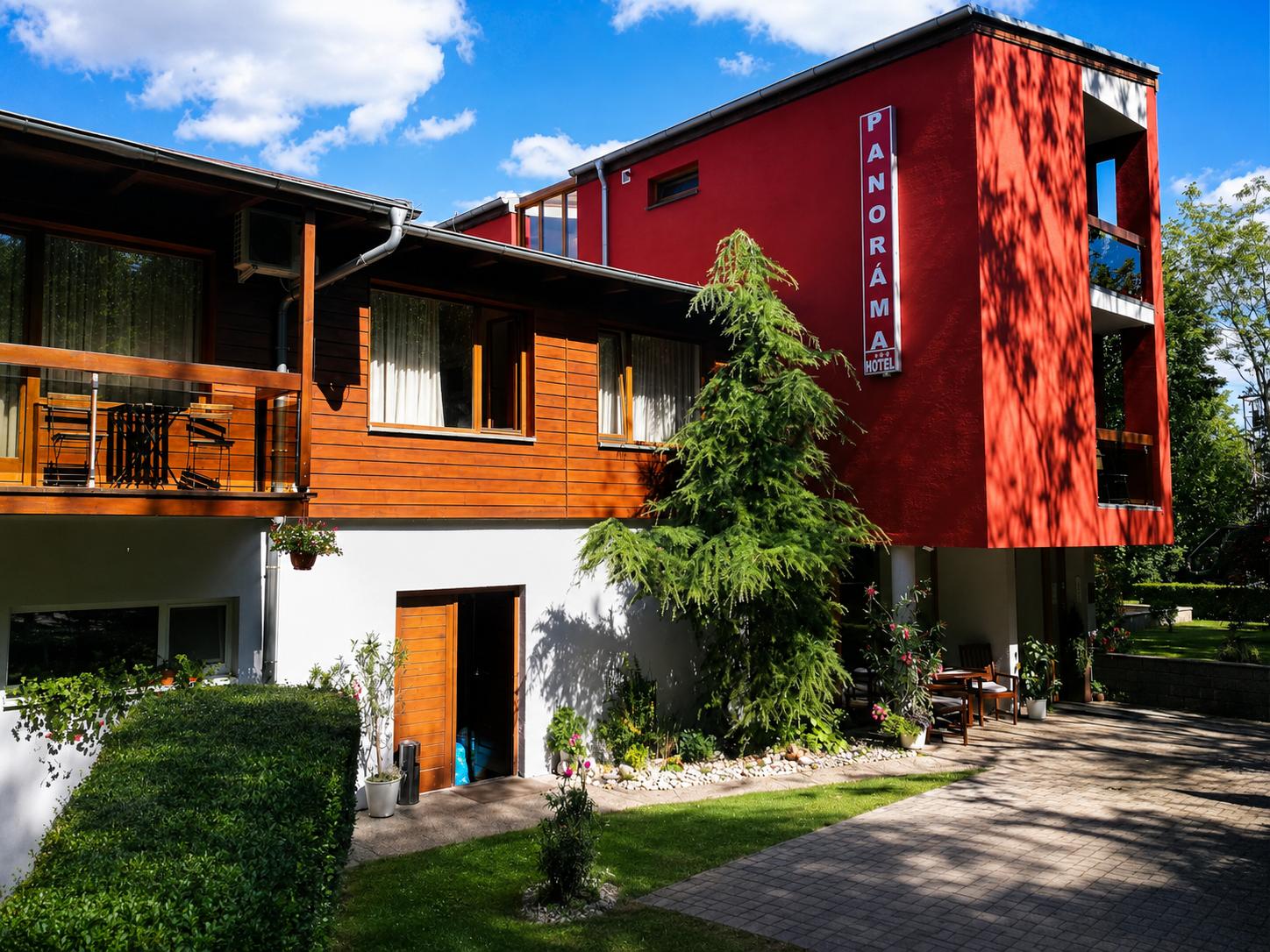 TARGETreal |  NA PREDAJ!      Nádherný HOTEL PANORÁMA s reštauráciou a wellness  