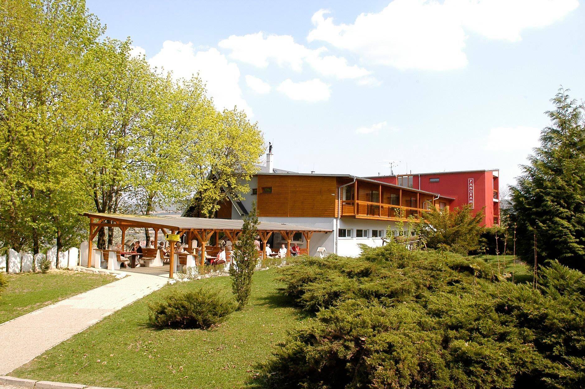 TARGETreal |  NA PREDAJ!      Nádherný HOTEL PANORÁMA s reštauráciou a wellness  