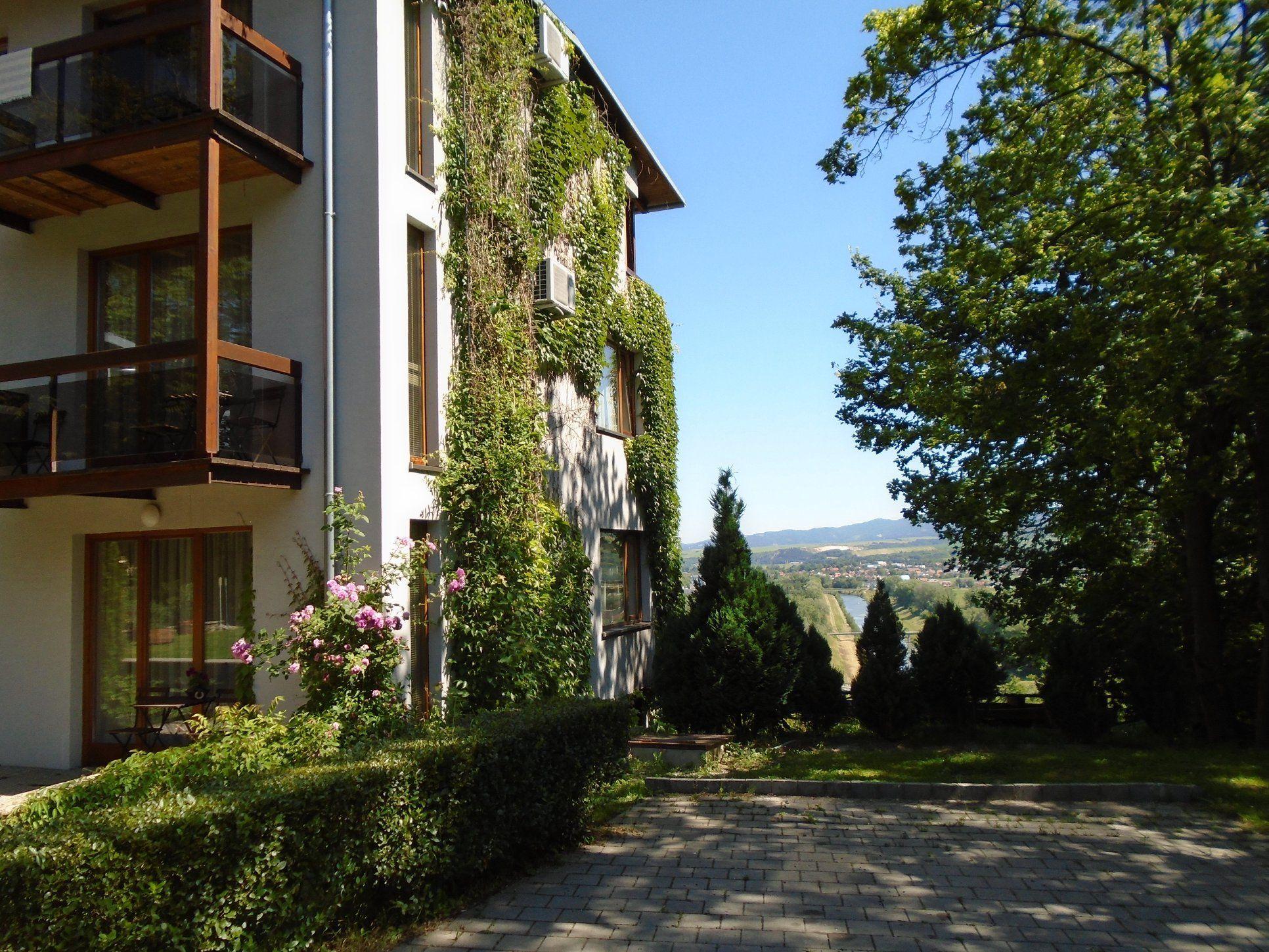TARGETreal |  NA PREDAJ!      Nádherný HOTEL PANORÁMA s reštauráciou a wellness  