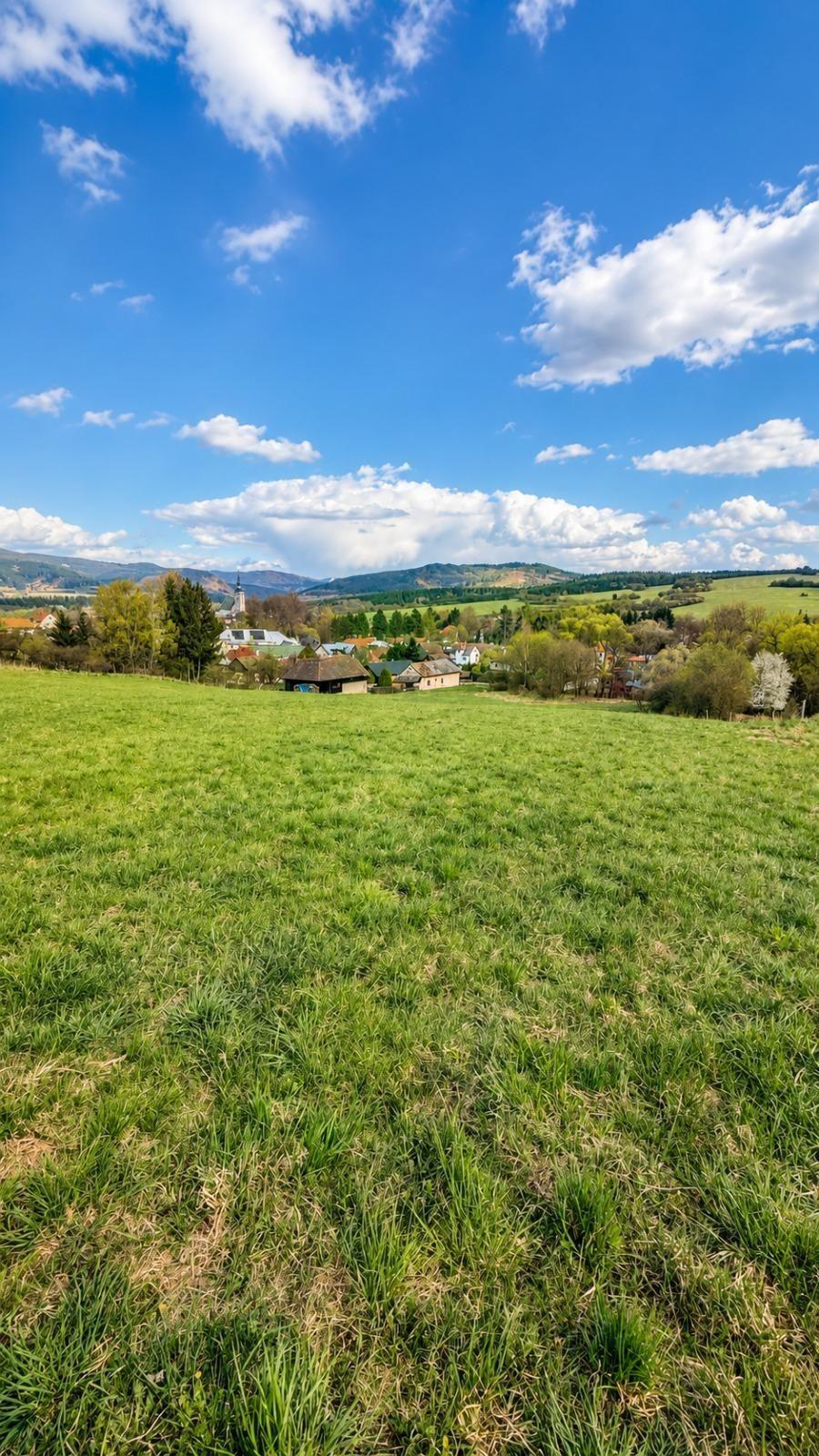 TARGETreal | Veľkorysý stavebný pozemok 1,2 ha v obci Sklené, okres Turčianske Teplice