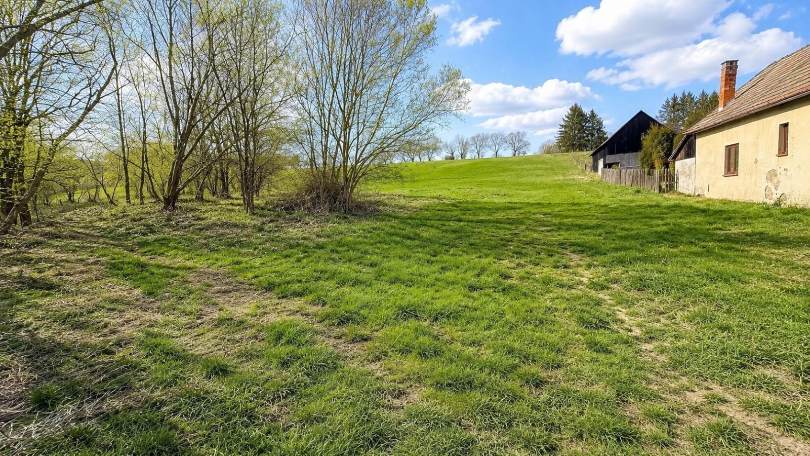 TARGETreal | Veľkorysý stavebný pozemok 1,2 ha v obci Sklené, okres Turčianske Teplice