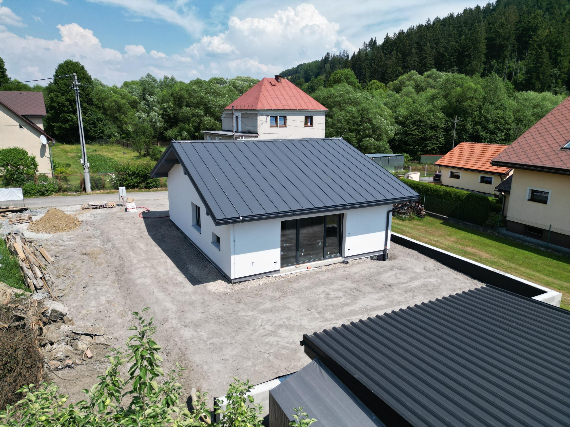 REZERVOVANÉ TARGETreal | Na predaj: Útulný 4-izbový bungalov, Čierne pri Čadci