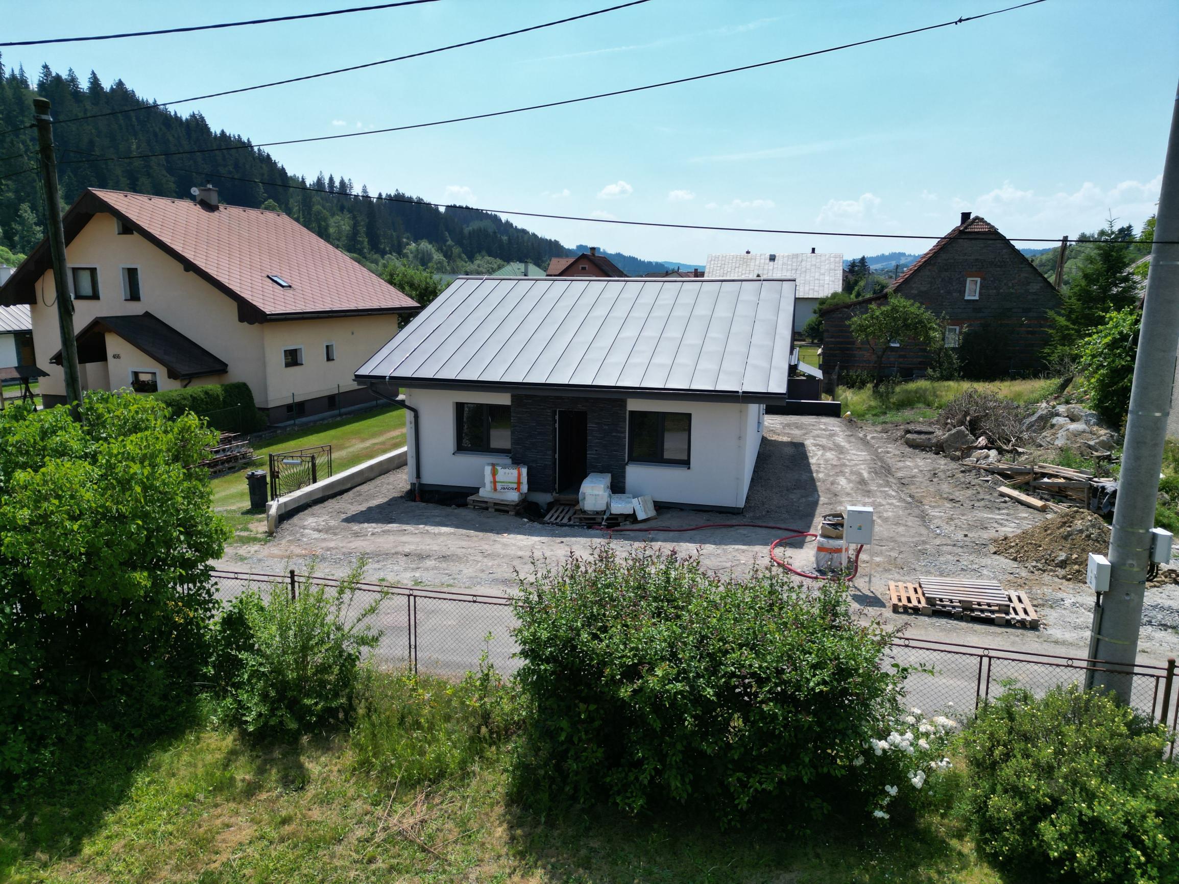 REZERVOVANÉ TARGETreal | Na predaj: Útulný 4-izbový bungalov, Čierne pri Čadci
