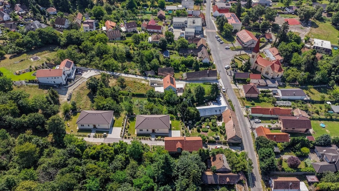 TARGETreal | Moderný 4i bungalov v srdci Borinky – bývanie, ktoré si dotvoríte podľa seba