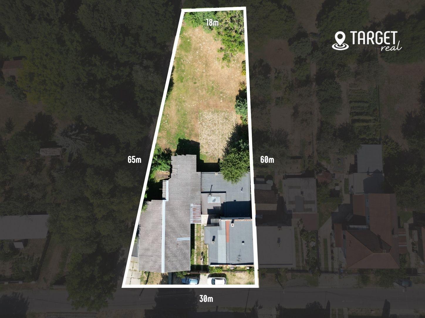 TARGETreal | NA PREDAJ: Prevádzkový areál s halou a rodinným domom na pozemku 1 485 m²