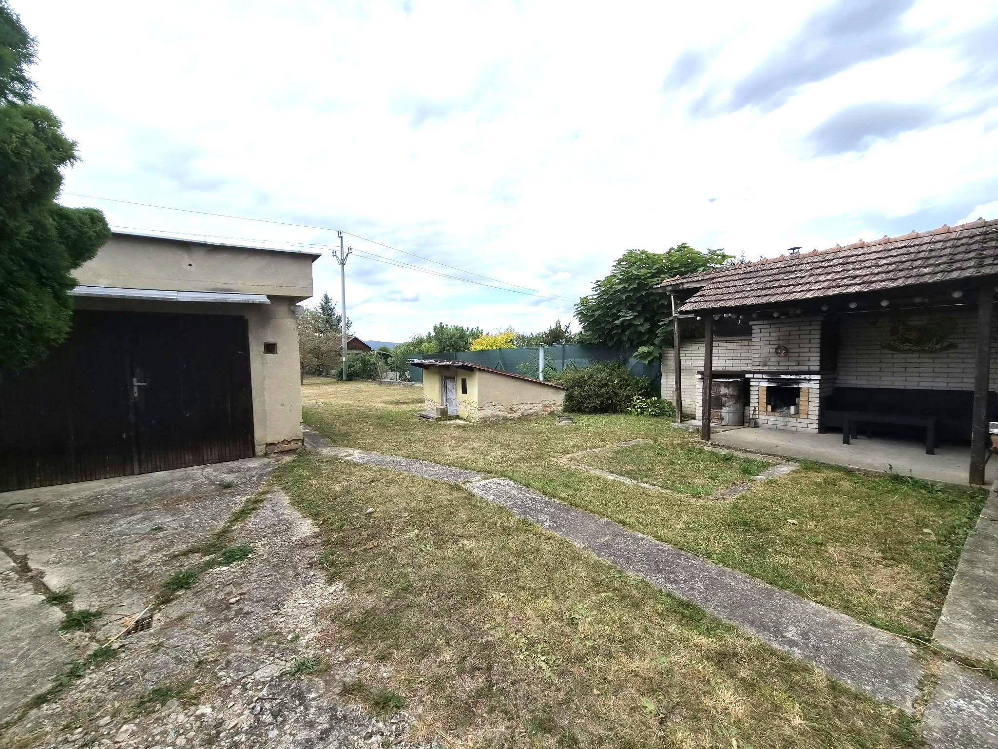 TARGETreal | Rodinný dom s garážou, v pokojnej časti Ilavy