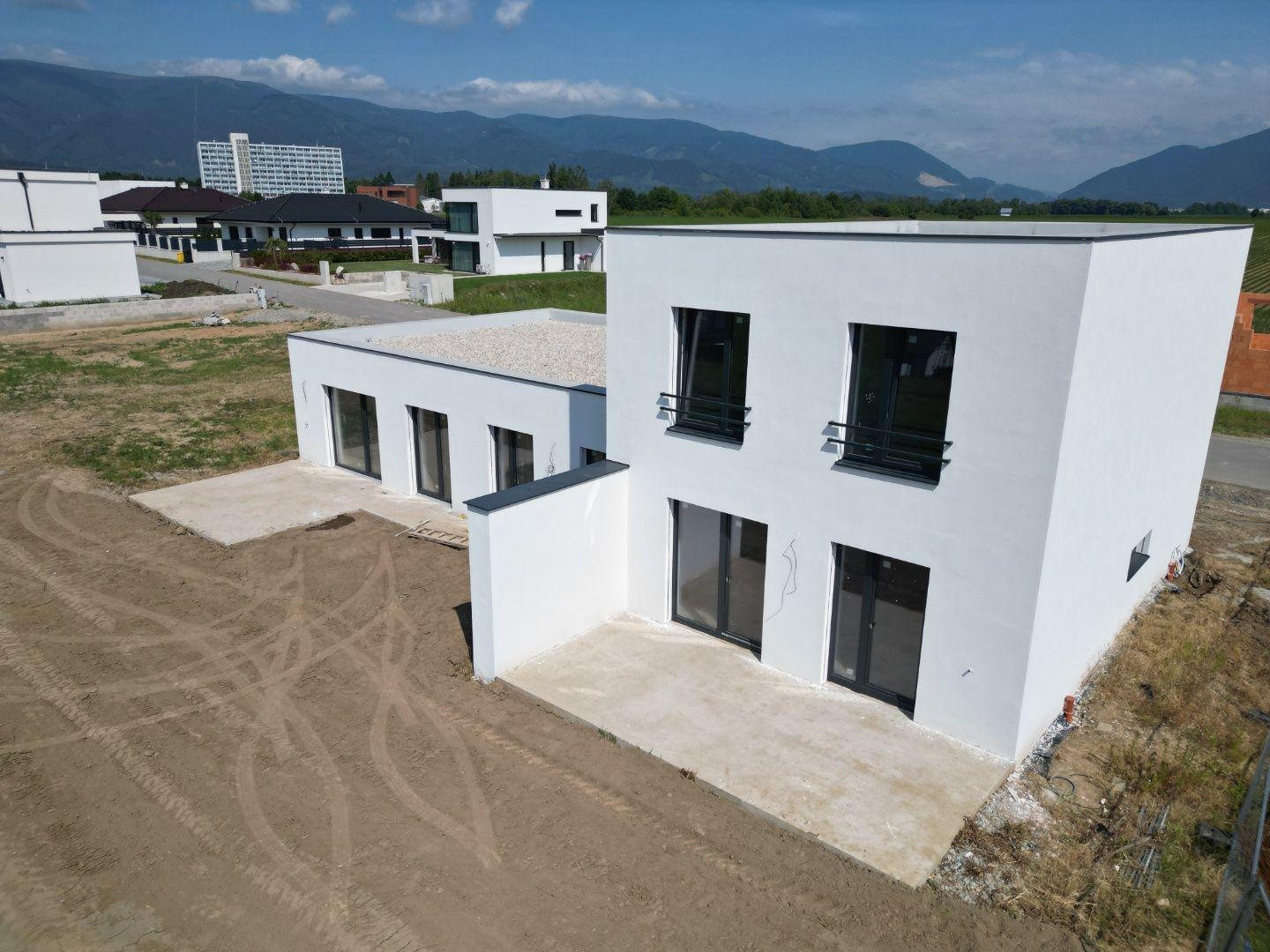 4-izbová novostavba | Polovica dvojdomu 122 m² s pozemkom o výmere 279 m² | Tomčany, Martin