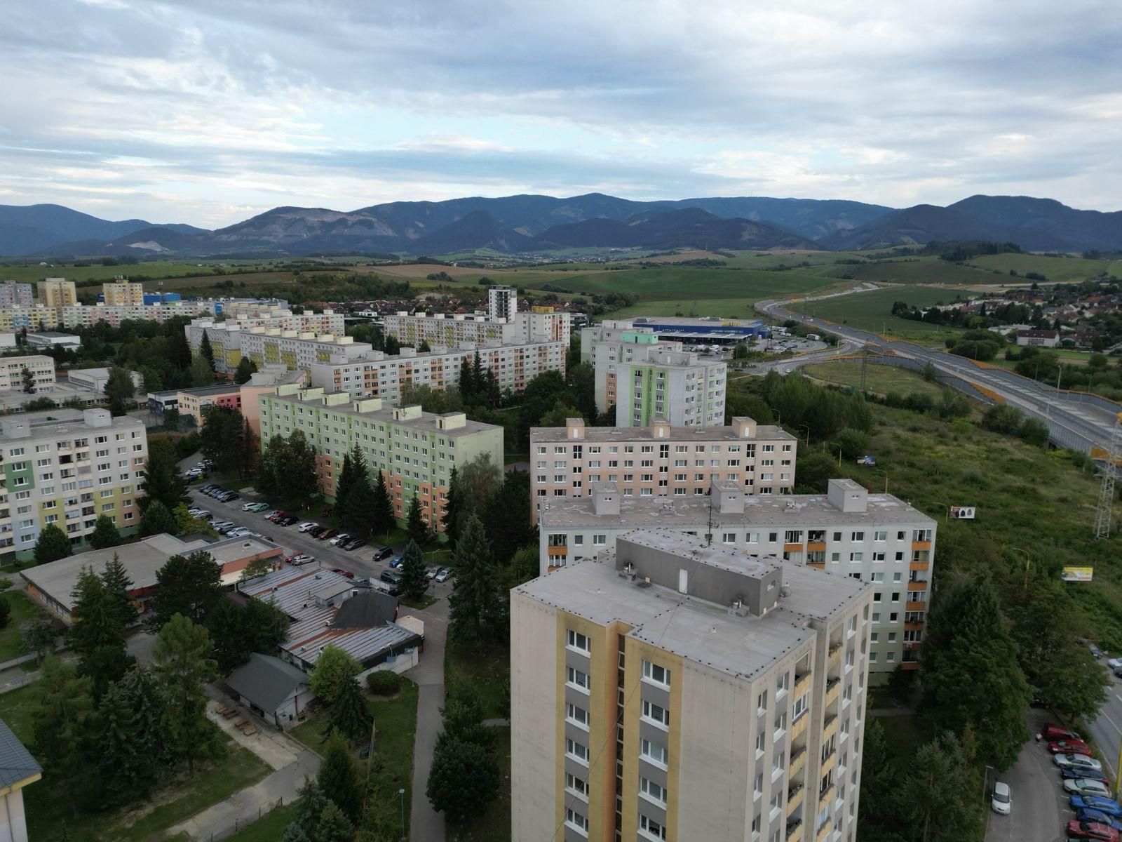  Kompletne zariadený 3-izbový byt | Balkón, pivnica, nízke náklady | Žilina, Solinky