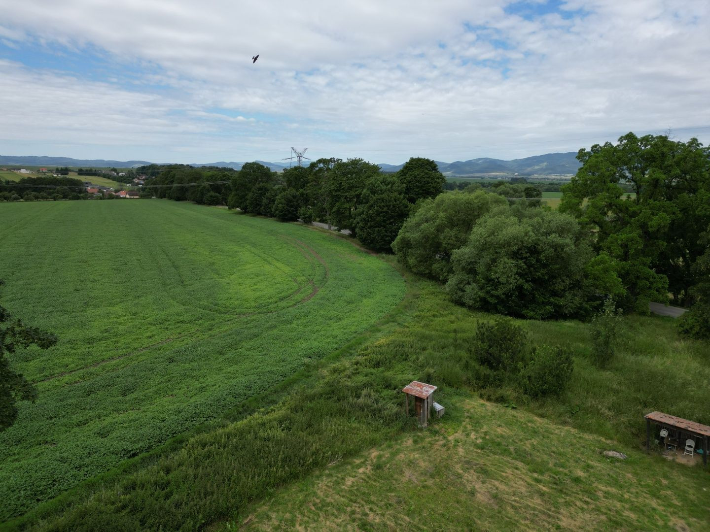 Stavebný pozemok 1000 m² s možnosťou úpravy výmery | Rovinatý, IS na hranici | Mošovce pri Turčianskych Tepliciach