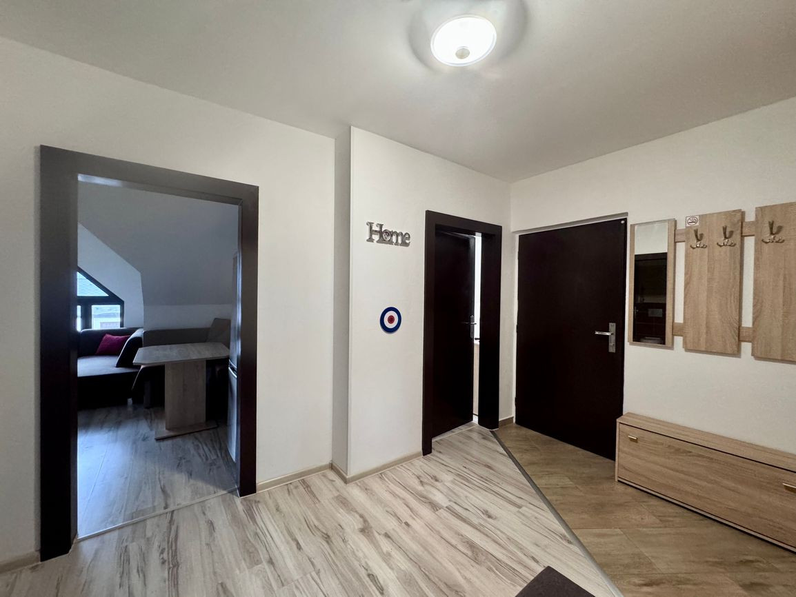 Na prenájom | 2-izbový byt 63 m², komplet zrekonštruovaný, plne zariadený, pešia zóna | Martin Centrum