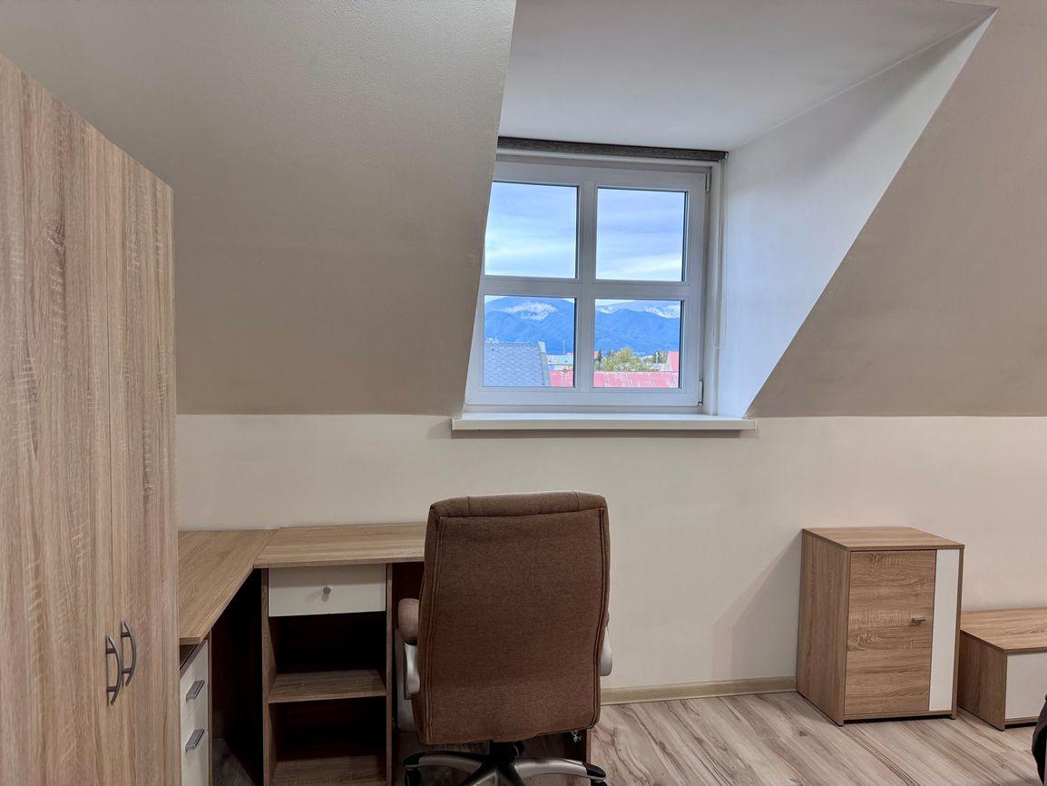 Na prenájom | 2-izbový byt 63 m², komplet zrekonštruovaný, plne zariadený, pešia zóna | Martin Centrum