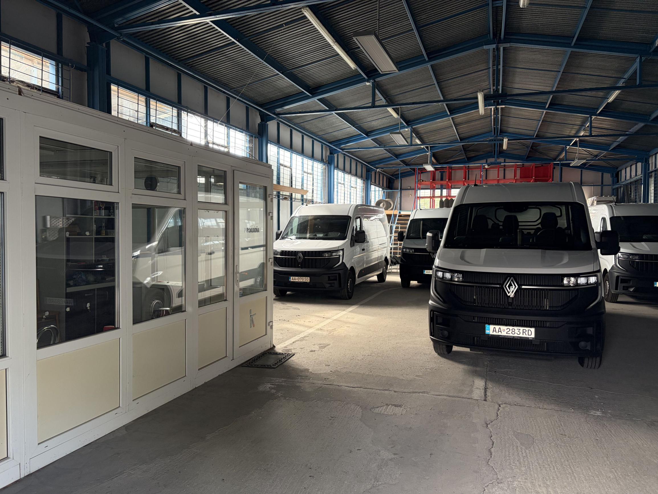 TARGETreal | Prenájom skladu 390 m² s kanceláriami –  ul. Kračiny | Martin 