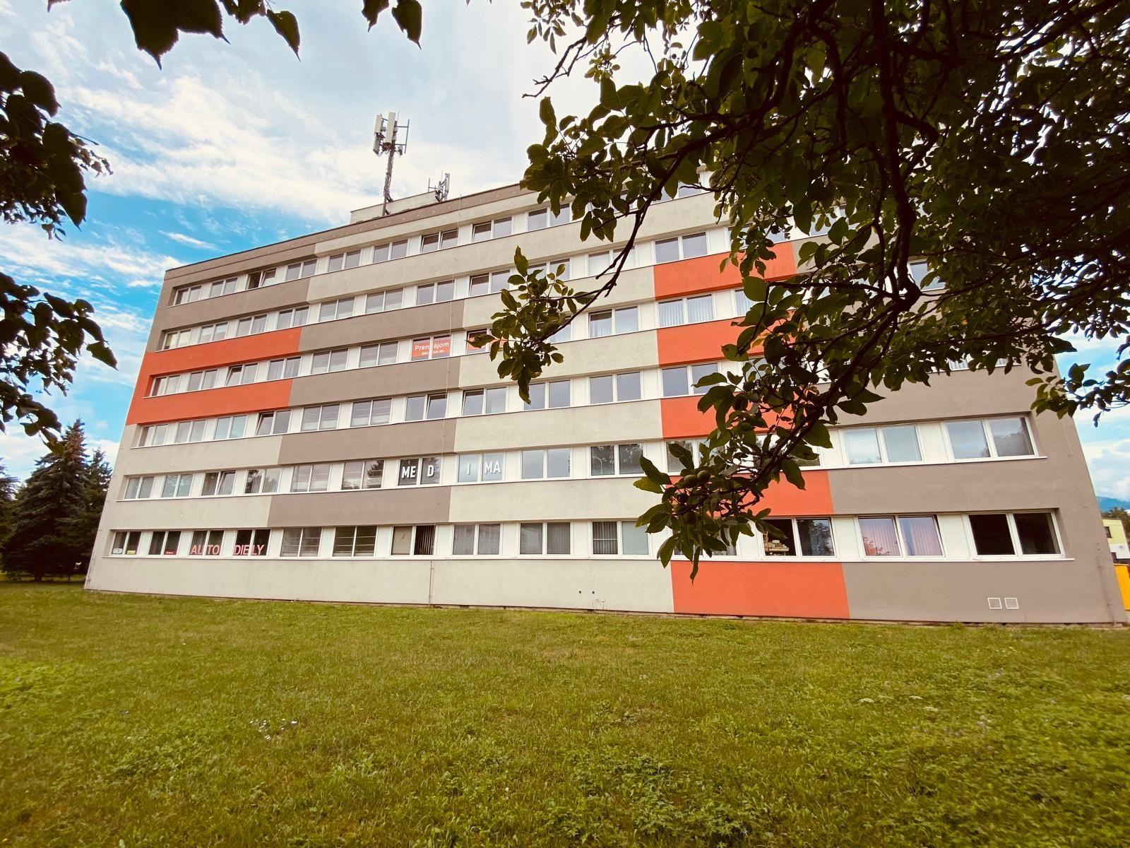 PRENÁJOM: Priestory na podnikanie alebo kancelárie, Martin - Centrum 
