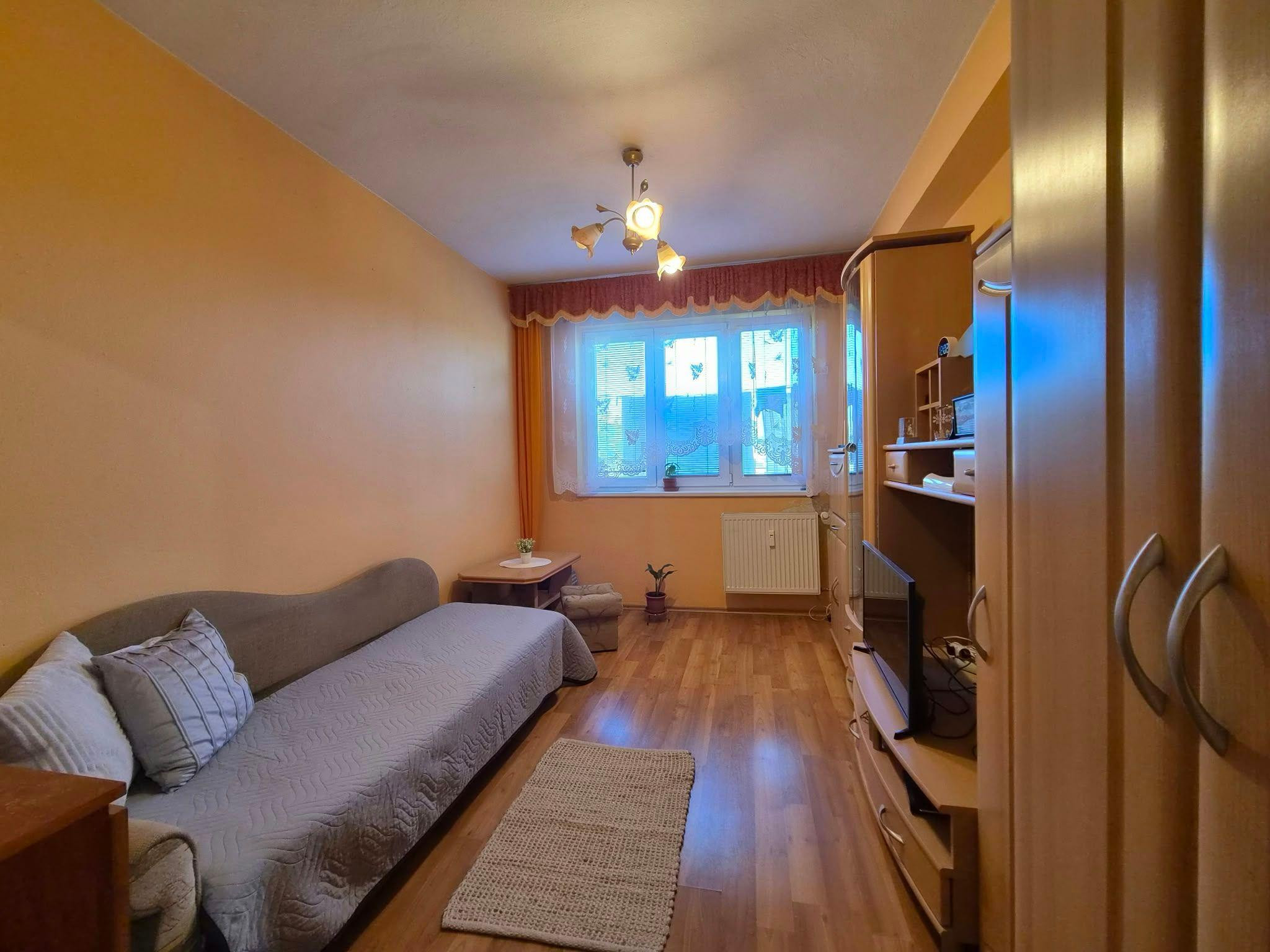 Na predaj zariadený 1-izbový byt s balkónom v Dubnici nad Váhom