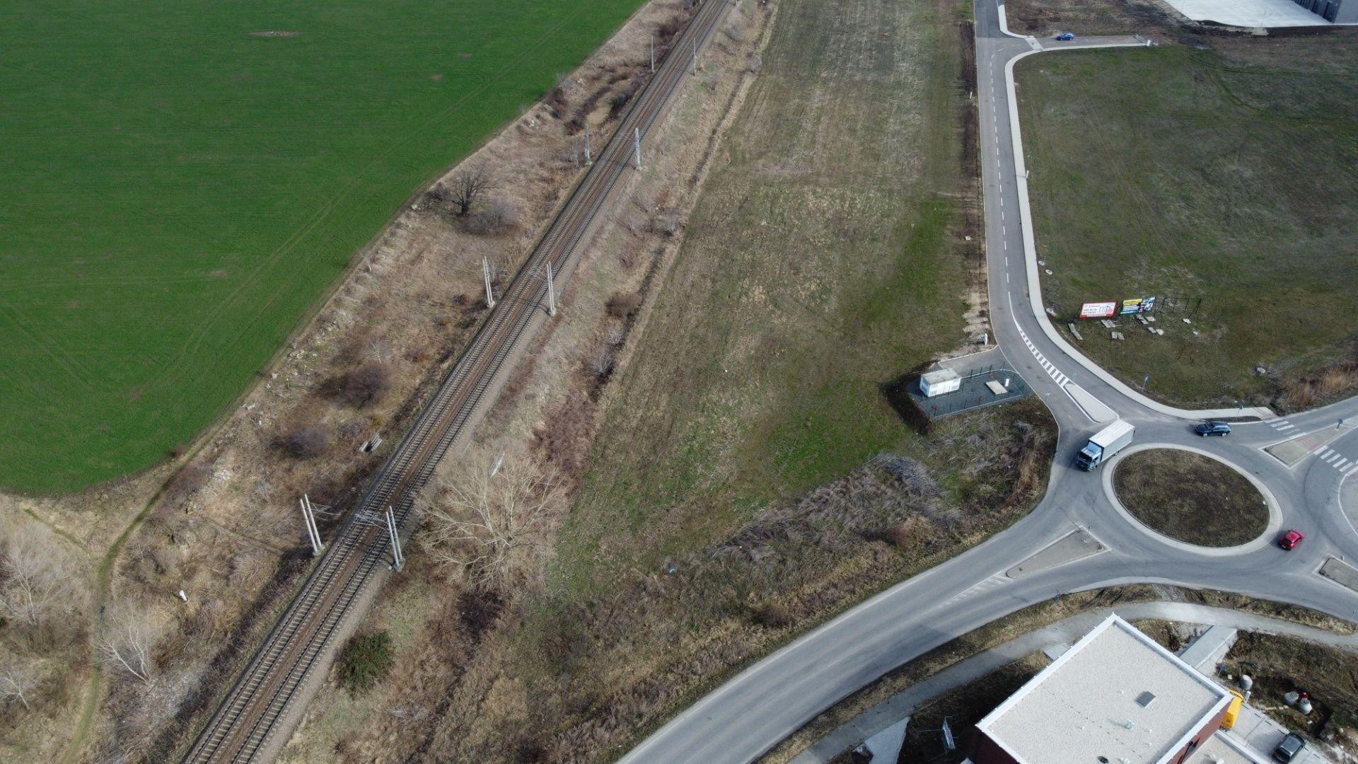 TARGETreal | NA PREDAJ: ATRAKTÍVNY KOMERČNÝ POZEMOK V PRIEMYSELNEJ ZÓNE TRNAVA-ZAVAR