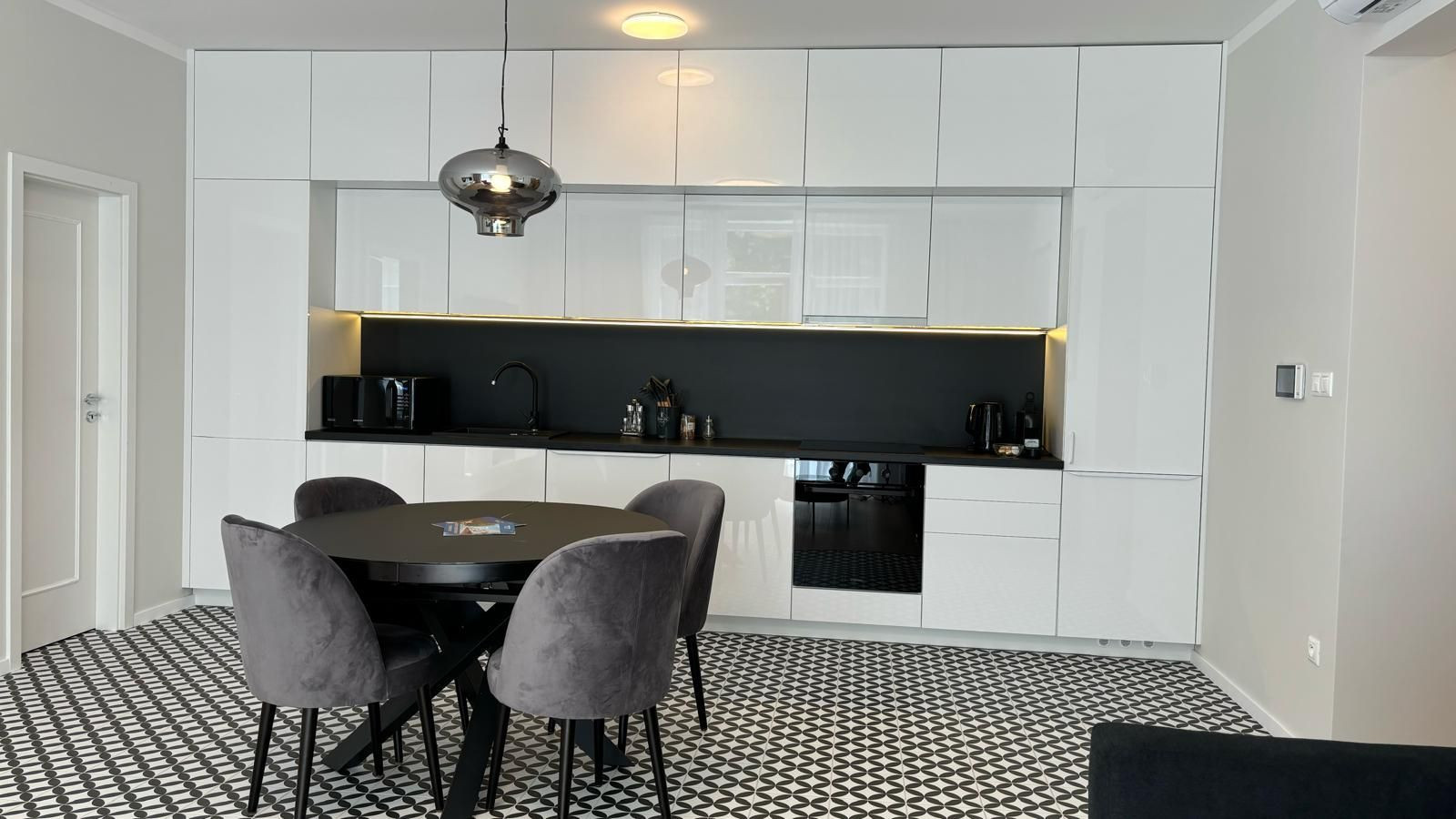TARGETreal | 3-IZBOVÝ APARTMÁN V REZIDENCII OPERA