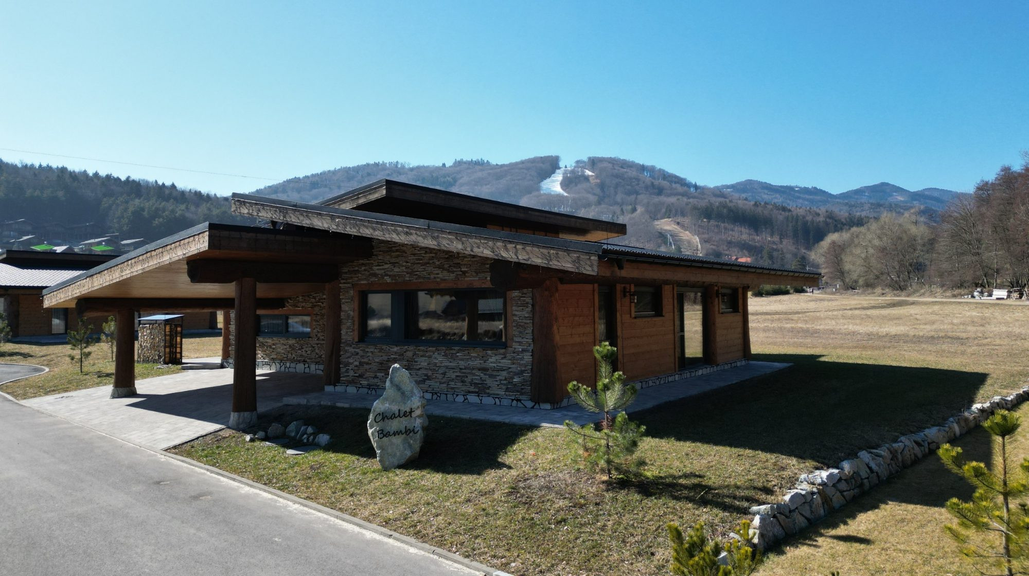 Mountain Chalets Valča