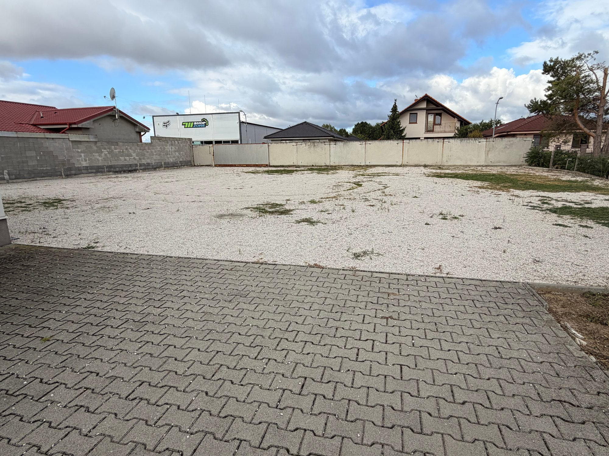 Hala na prenájom 200 m² v Hornej Strede blízko diaľnice