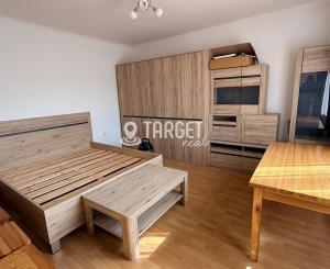 TARGETreal | Rodinný dom s dvomi bytovými jednotkami v srdci Turčianskych Teplíc – bývanie aj investícia v jednom