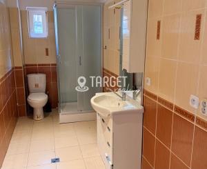TARGETreal | Rodinný dom s dvomi bytovými jednotkami v srdci Turčianskych Teplíc – bývanie aj investícia v jednom