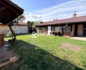 TARGETreal | Rodinný dom s dvomi bytovými jednotkami v srdci Turčianskych Teplíc – bývanie aj investícia v jednom