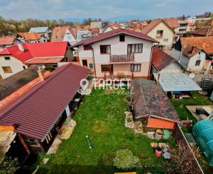 TARGETreal | Rodinný dom s dvomi bytovými jednotkami v srdci Turčianskych Teplíc – bývanie aj investícia v jednom