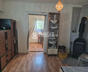 Starý rodinný dom v centre obce Košeca – investičná príležitosť