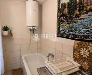 Starý rodinný dom v centre obce Košeca – investičná príležitosť