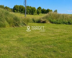 TARGETreal | Slnečný stavebný pozemok 1 208 m² v Mošovciach – pokojné bývanie blízko parku