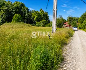 TARGETreal | Slnečný rohový stavebný pozemok 1 286 m² v Mošovciach