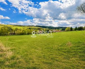 TARGETreal | Veľkorysý stavebný pozemok 1,2 ha v obci Sklené, okres Turčianske Teplice