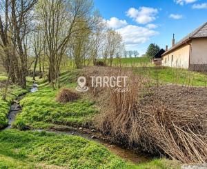 TARGETreal | Veľkorysý stavebný pozemok 1,2 ha v obci Sklené, okres Turčianske Teplice