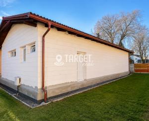 TARGETreal  ponúka na predaj samostatný prevádzkový priestor blízko centra Turčianskych Teplíc – ambulancia, služby, kancelária alebo predajňa