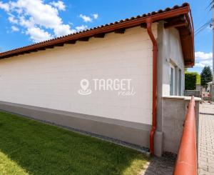 TARGETreal  ponúka na predaj samostatný prevádzkový priestor blízko centra Turčianskych Teplíc – ambulancia, služby, kancelária alebo predajňa