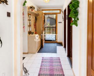 TARGETreal | Na predaj rodinný dom s veľkou záhradou, garážou a hospodárskou budovou v pokojnom prostredí obce Sklené blízko Turčianskych Teplíc