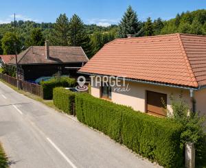 TARGETreal | Na predaj rodinný dom s veľkou záhradou, garážou a hospodárskou budovou v pokojnom prostredí obce Sklené blízko Turčianskych Teplíc