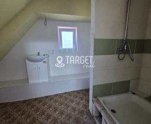 REZERVOVANÝ - TARGETreal | Rodinný dom pri potoku – Košeca