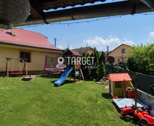 REZERVOVANÝ - TARGETreal | Rodinný dom pri potoku – Košeca