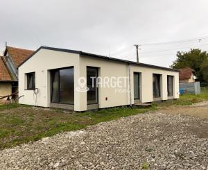TARGETreal | BÝVANIE PRI SUČIANSKEJ SKALE – Novostavba 4 izbového bungalovu