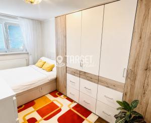 TARGETreal | 3-izbový byt s krbovou pecou v centre Turčianskych Teplíc | 74 m²