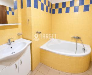 TARGETreal | 3-izbový byt s krbovou pecou v centre Turčianskych Teplíc | 74 m²