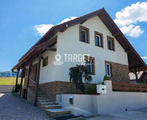 TARGETreal | Moderne zariadený rodinný dom pri Žiline | slnečný pozemok 831 m²