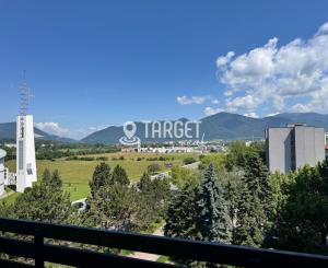 Priestranný 2 izbový byt po čiastočnej rekonštrukcii 65 m² | Balkón + loggia, výhľad na Fatru a Martinské hole | Hurbanova, Martin
