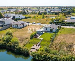 TARGETreal | Bývanie s vlastným vstupom do jazera v súkromnom areáli Green Residence