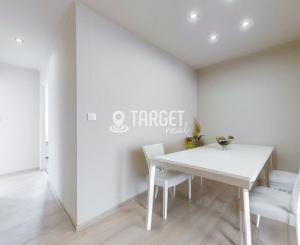 PREDAJ : 4 izbový po kompletnej luxusnej rekonštrukcii so zariadením