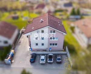PRENÁJOM : 4-izbový nezariadený byt s terasou a vlastným pozemkom v Prašiciach pri Duchonke