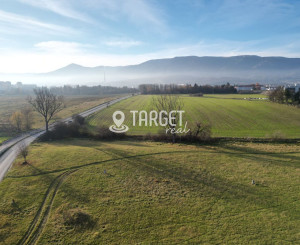 Stavebné pozemky 788 a 838 m² s výhľadom na Fatru | IS pri pozemku, možnosť kúpy v celku | Tomčany, Martin
