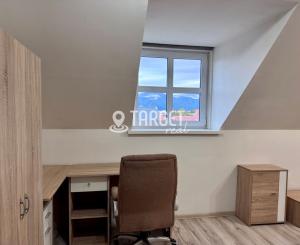 Na prenájom | 2-izbový byt 63 m², komplet zrekonštruovaný, plne zariadený, pešia zóna | Martin Centrum
