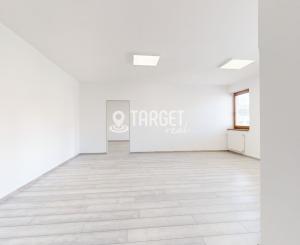 Rezervované, kancelárske priestory, 54m², Púchov